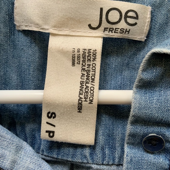 Woman’s long-sleeve button-down shirt - Picture 5 of 10